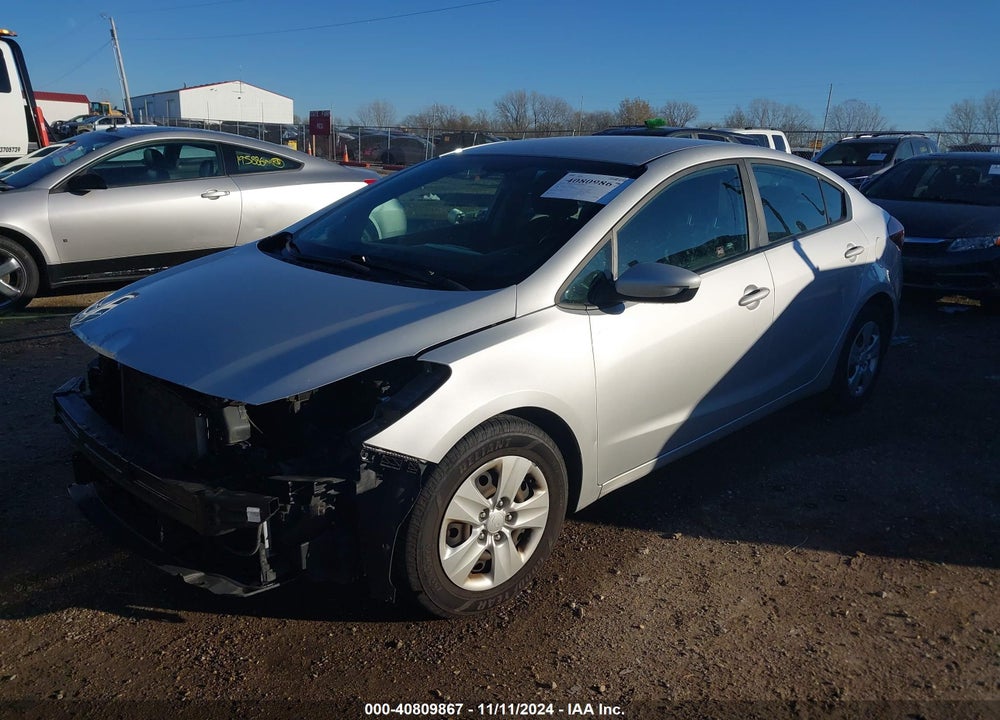 2017 KIA FORTE VIN: 3KPFK4A71HE070469