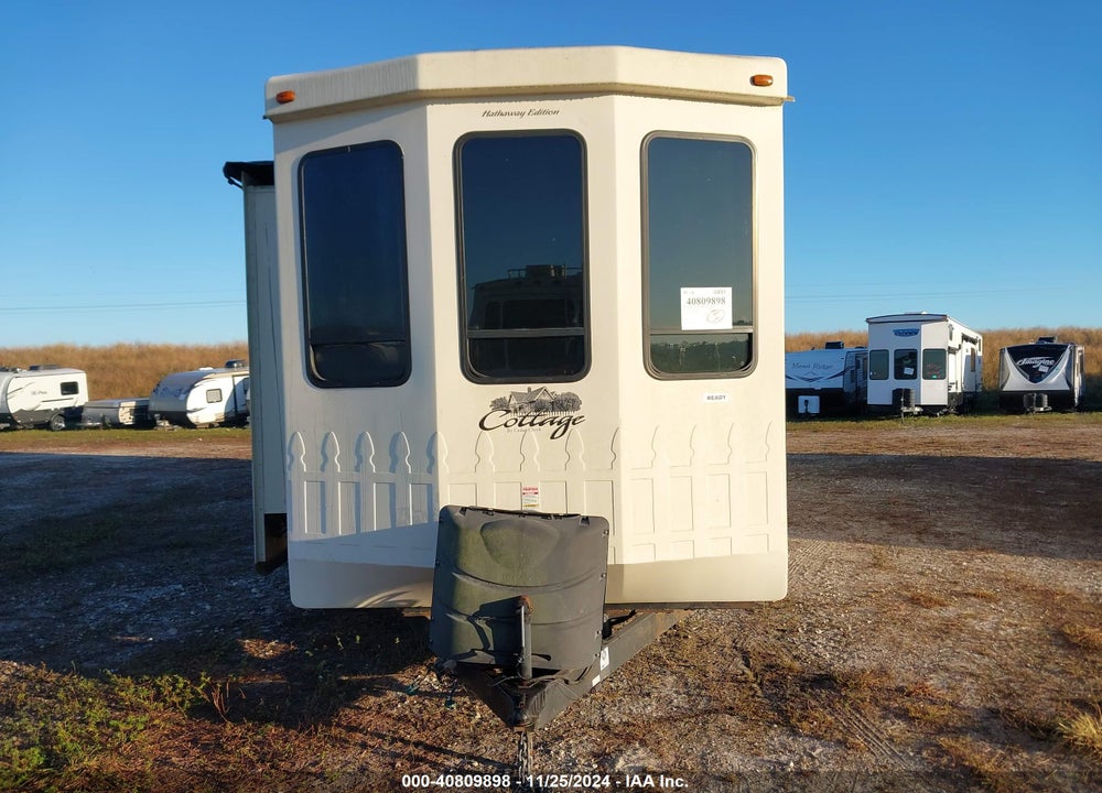 2017 FOREST RIVER COTTAGE TRAVEL TRAILER VIN: 4X4TCRS25HS217044