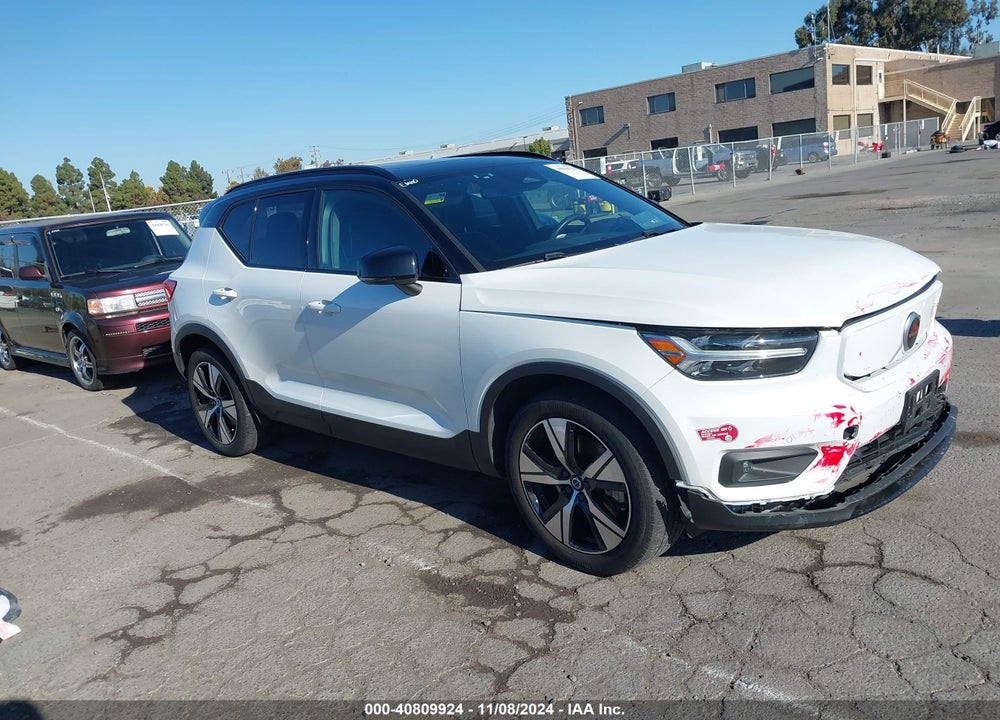 2021 VOLVO XC40 RECHARGE PURE ELECTRIC P8 VIN: YV4ED3UR2M2587135