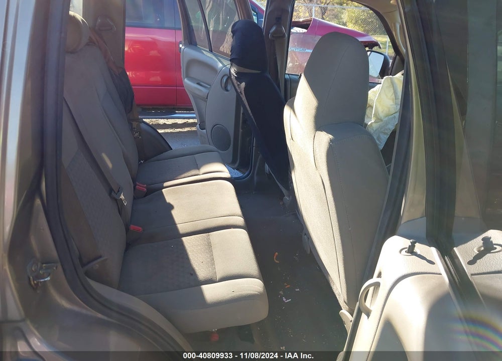 2007 JEEP LIBERTY SPORT VIN: 1J4GL48K47W532341