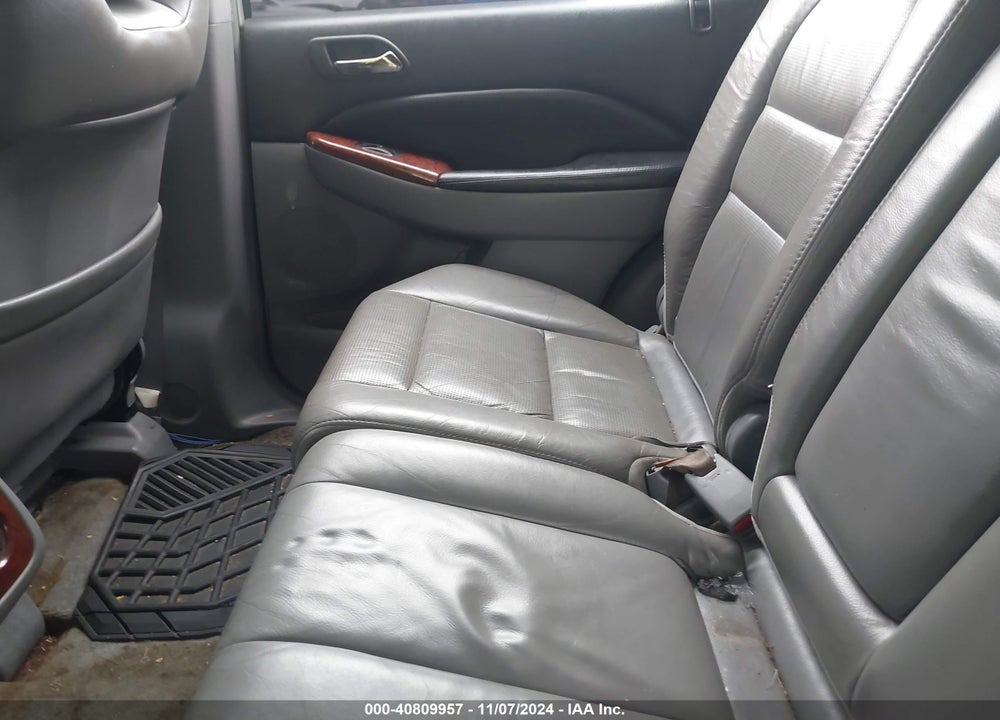 2005 ACURA MDX VIN: 2HNYD18265H557009