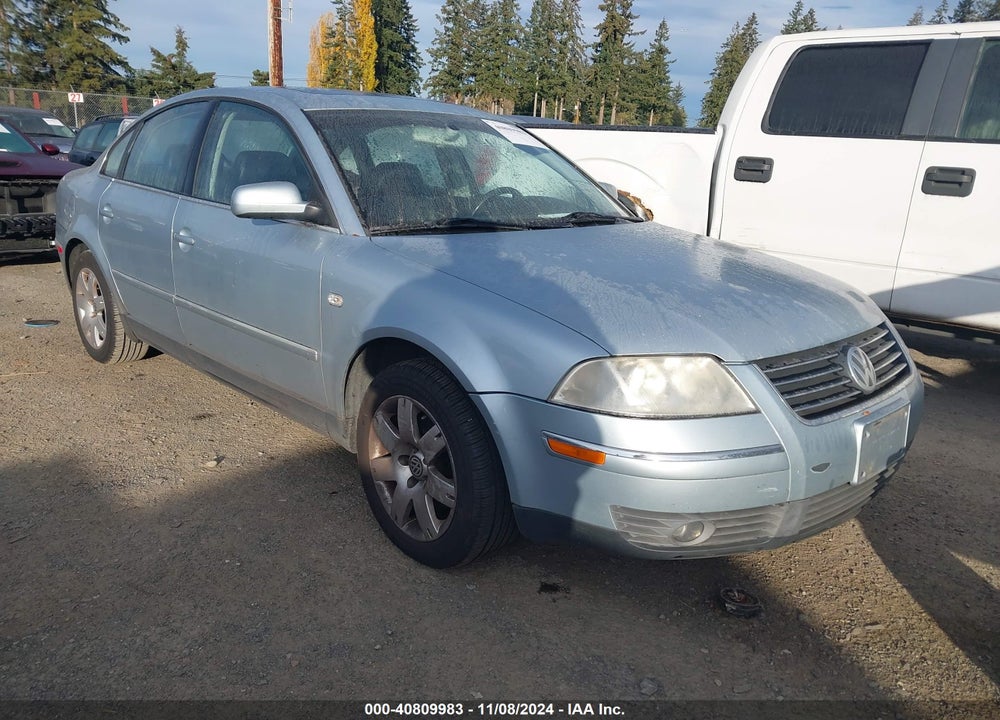 2001 VOLKSWAGEN PASSAT GLX VIN: WVWRH63BX1P125824