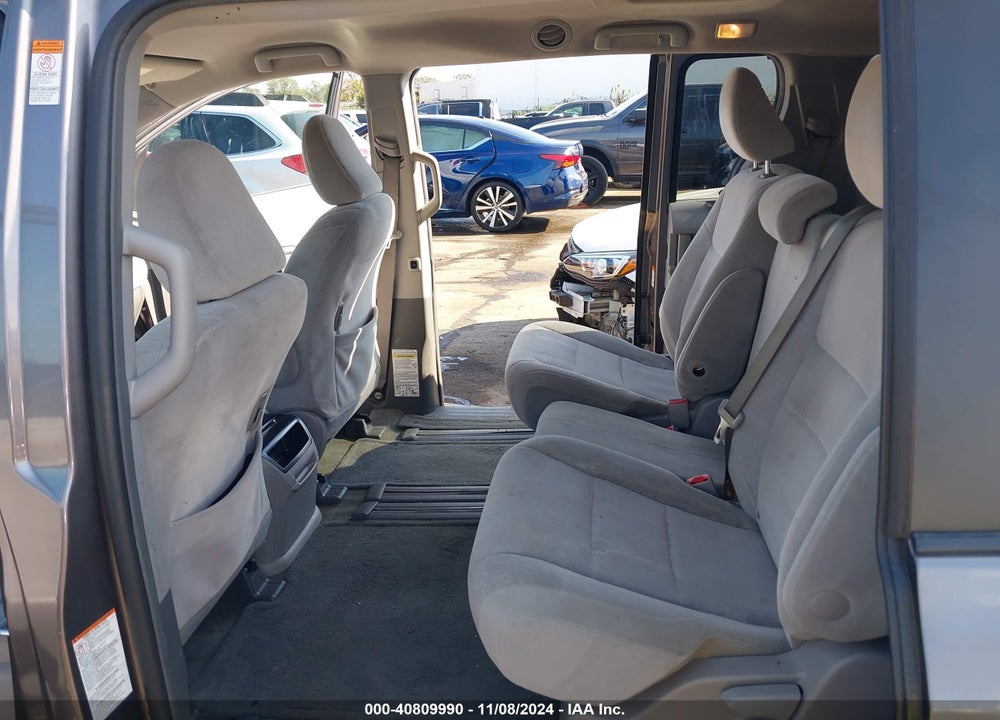 2015 TOYOTA SIENNA LE 8 PASSENGER VIN: 5TDKK3DC7FS657733