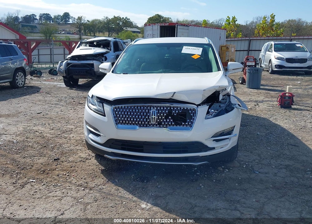 2019 LINCOLN MKC SELECT VIN: 5LMCJ2C9XKUL20723