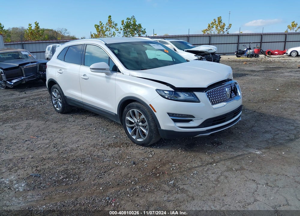 2019 LINCOLN MKC SELECT VIN: 5LMCJ2C9XKUL20723