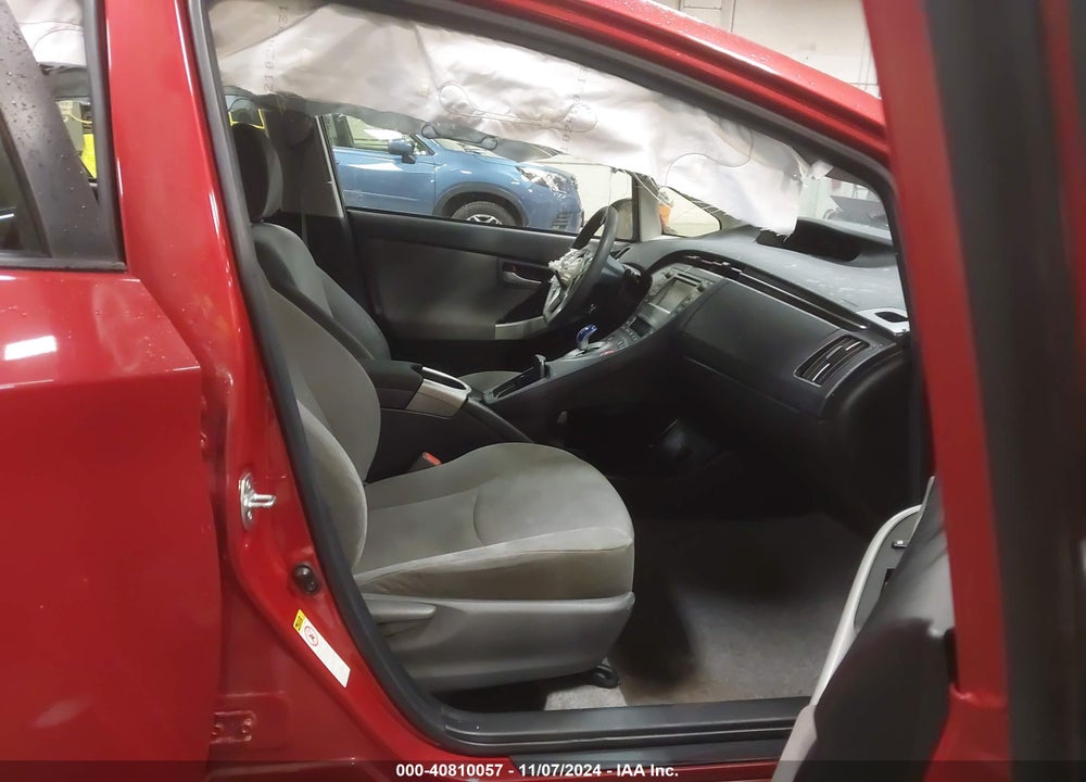 2014 TOYOTA PRIUS TWO VIN: JTDKN3DU5E1776117