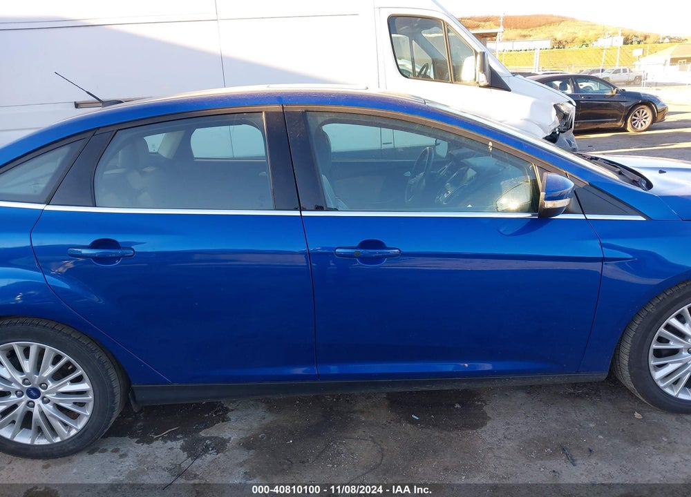2018 FORD FOCUS TITANIUM VIN: 1FADP3J25JL281118
