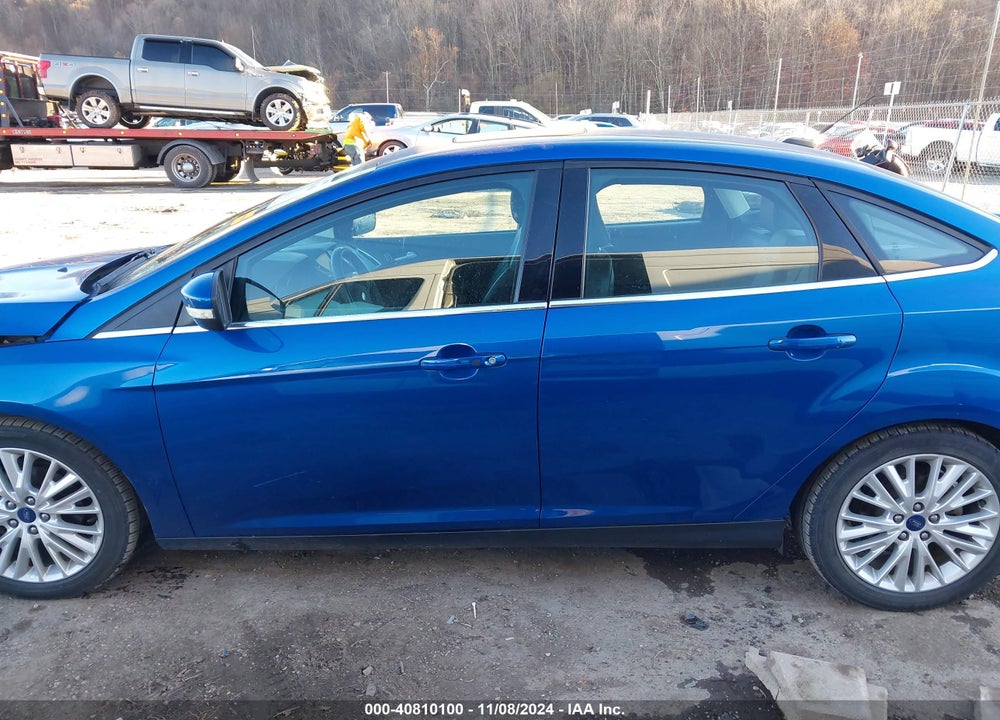 2018 FORD FOCUS TITANIUM VIN: 1FADP3J25JL281118