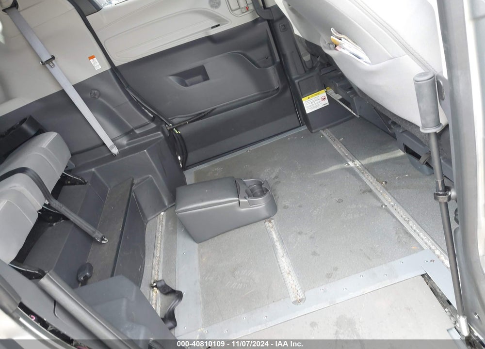 2023 TOYOTA SIENNA LE VIN: 5TDKSKFC2PS086354