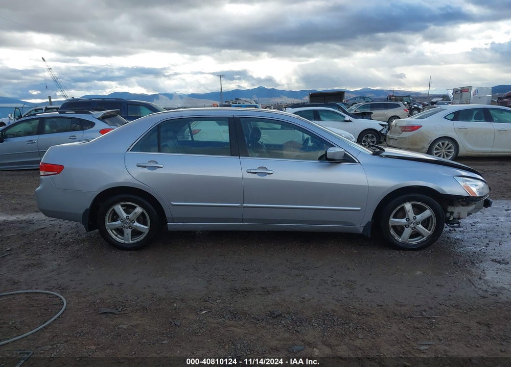 2003 HONDA ACCORD 2.4 EX VIN: JHMCM56723C052122