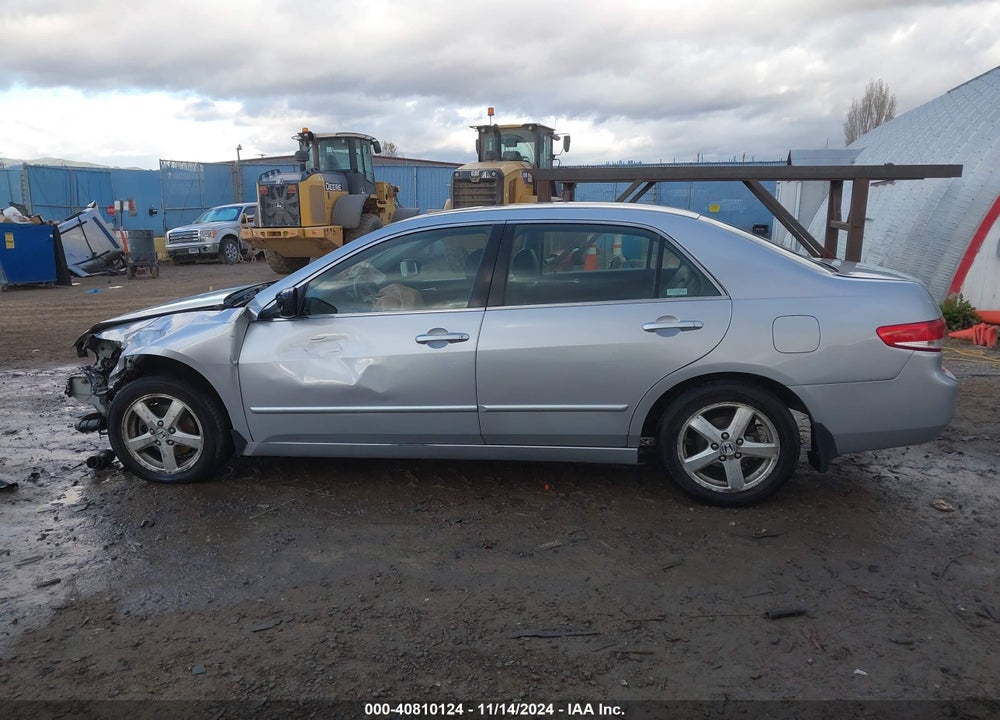 2003 HONDA ACCORD 2.4 EX VIN: JHMCM56723C052122