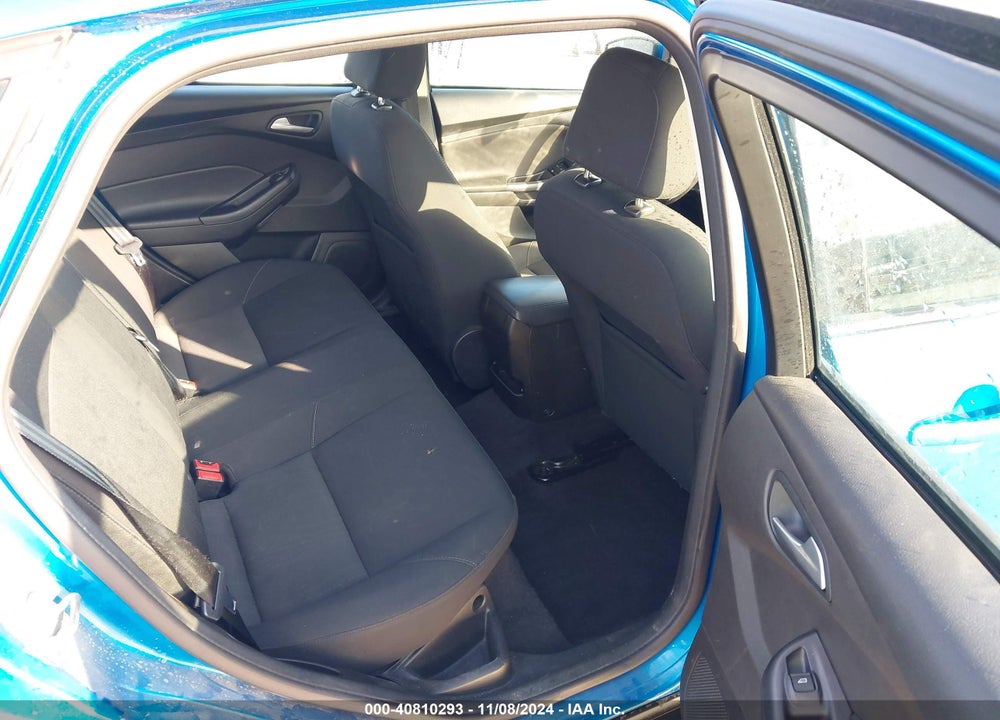 2016 FORD FOCUS SE VIN: 1FADP3F25GL358216