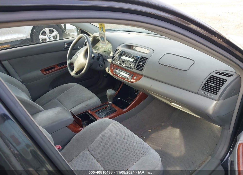 2004 TOYOTA CAMRY XLE VIN: 4T1BE32K54U334951