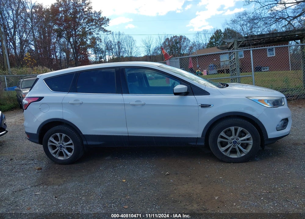 2017 FORD ESCAPE SE VIN: 1FMCU9GD0HUC41491