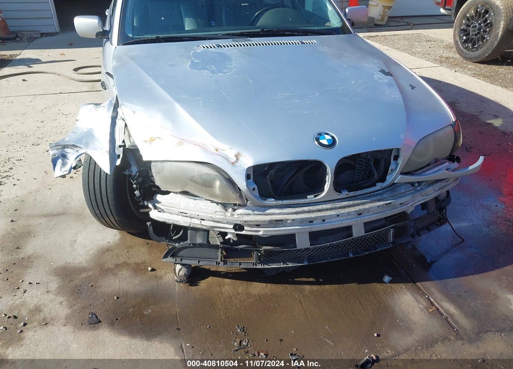 2003 BMW 330I VIN: WBAEV53483KM28133