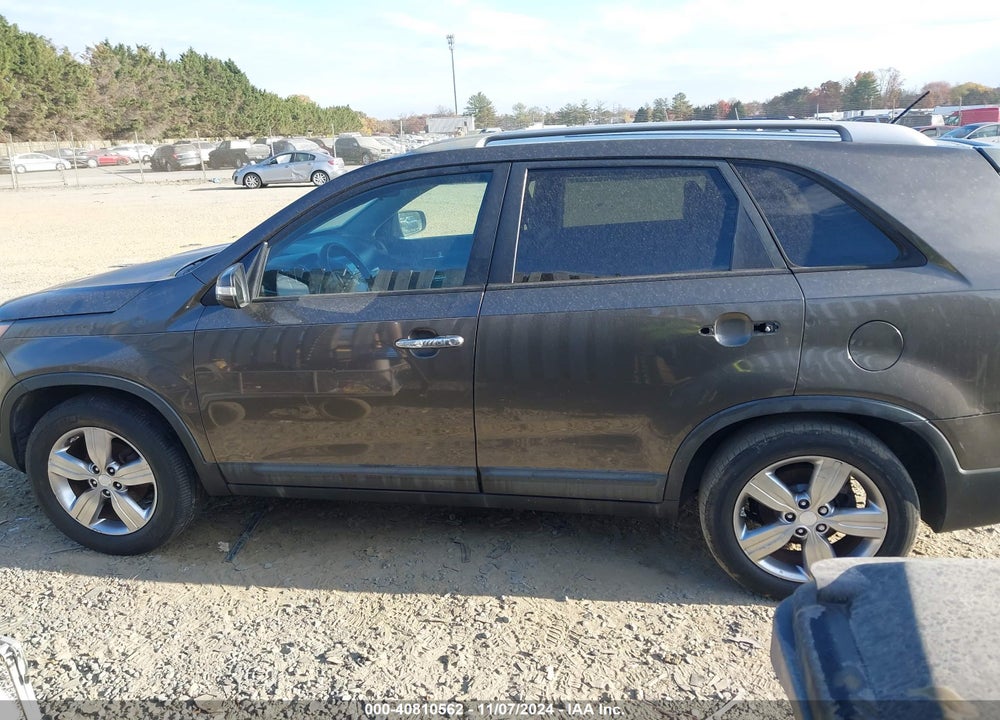 2013 KIA SORENTO EX VIN: 5XYKU3A68DG311581