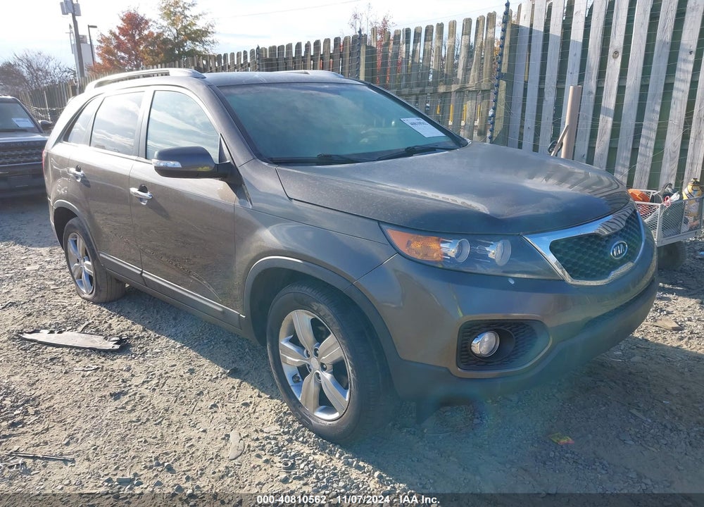 2013 KIA SORENTO EX VIN: 5XYKU3A68DG311581