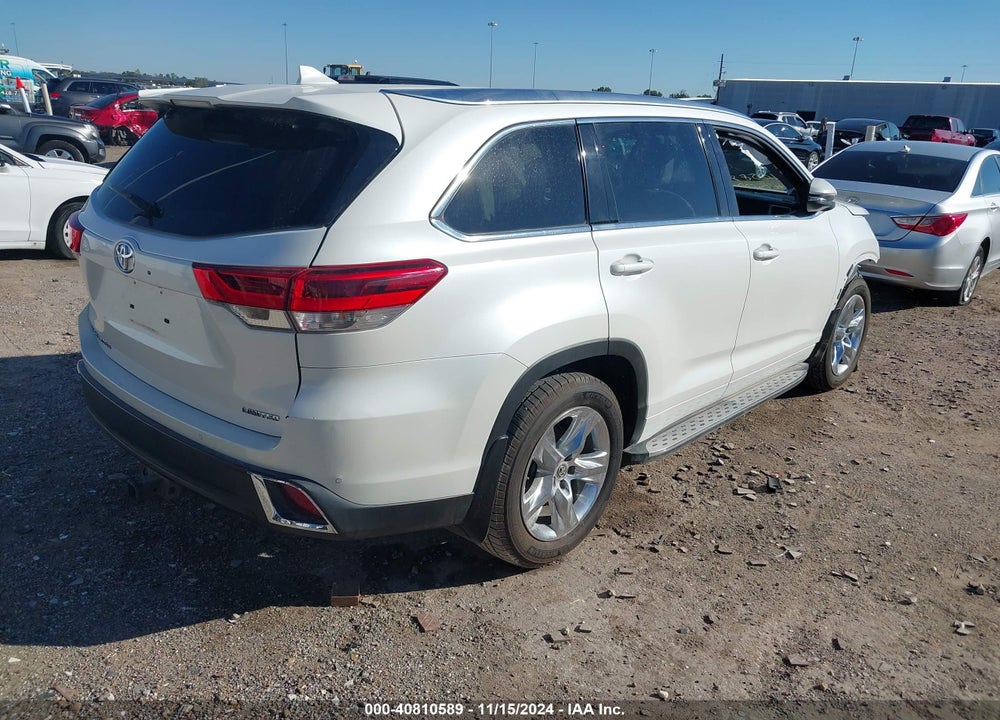 2018 TOYOTA HIGHLANDER VIN: 5TDYZRFH8JS284650