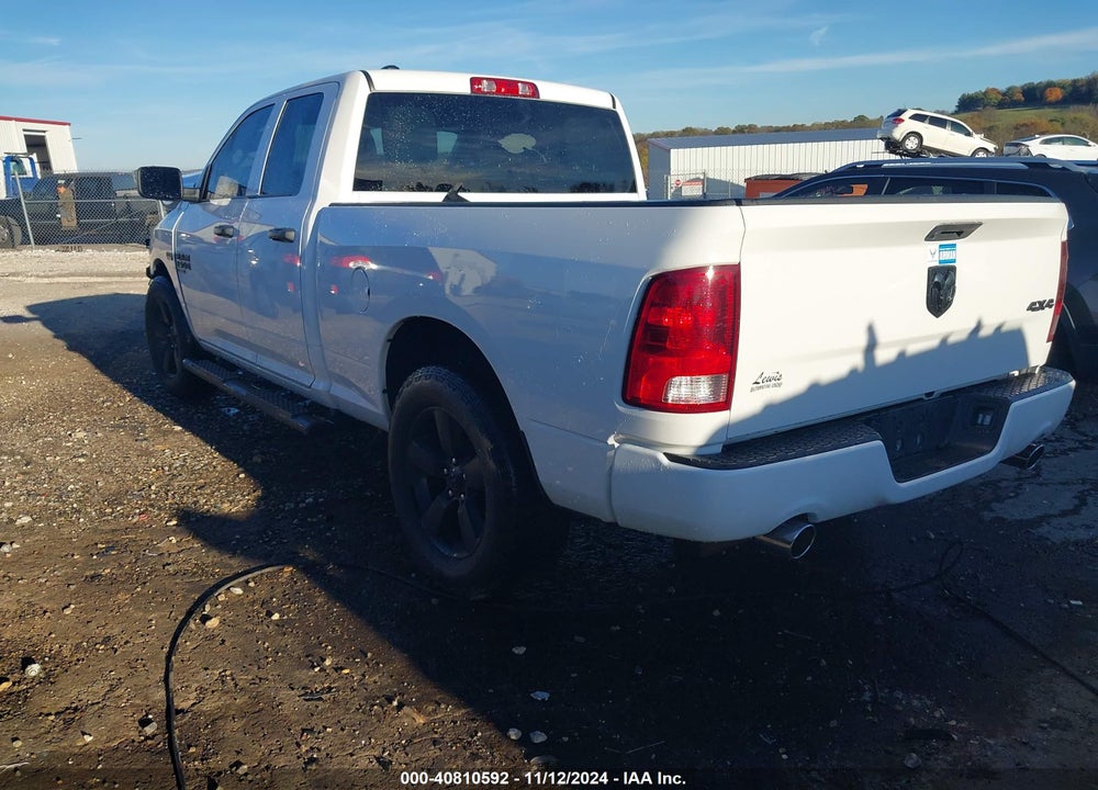 2019 RAM 1500 CLASSIC EXPRESS  4X4 6'4" BOX VIN: 1C6RR7FT6KS747432