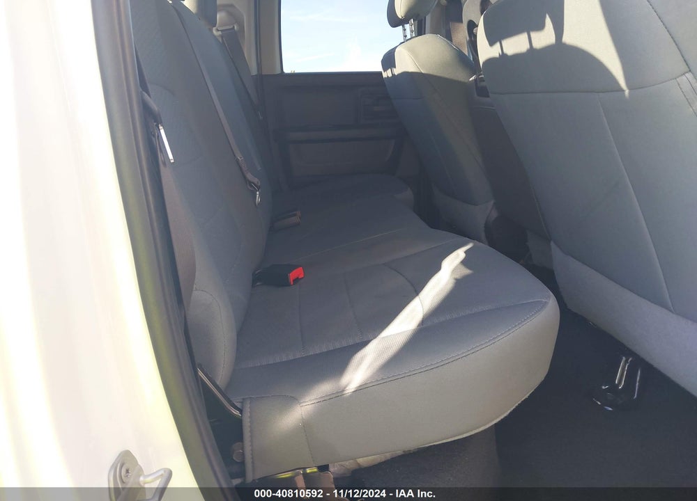 2019 RAM 1500 CLASSIC EXPRESS  4X4 6'4" BOX VIN: 1C6RR7FT6KS747432