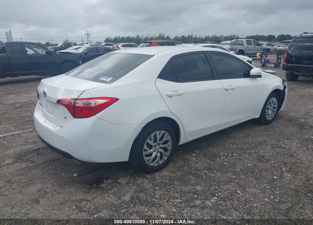2018 TOYOTA COROLLA LE VIN: 5YFBURHE0JP819115