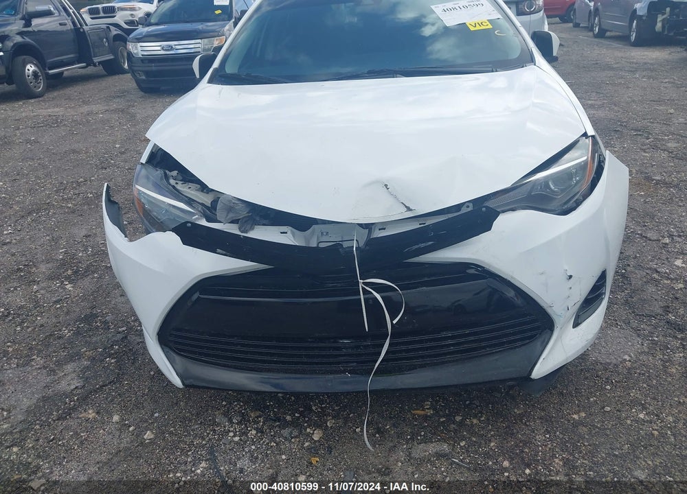 2018 TOYOTA COROLLA LE VIN: 5YFBURHE0JP819115