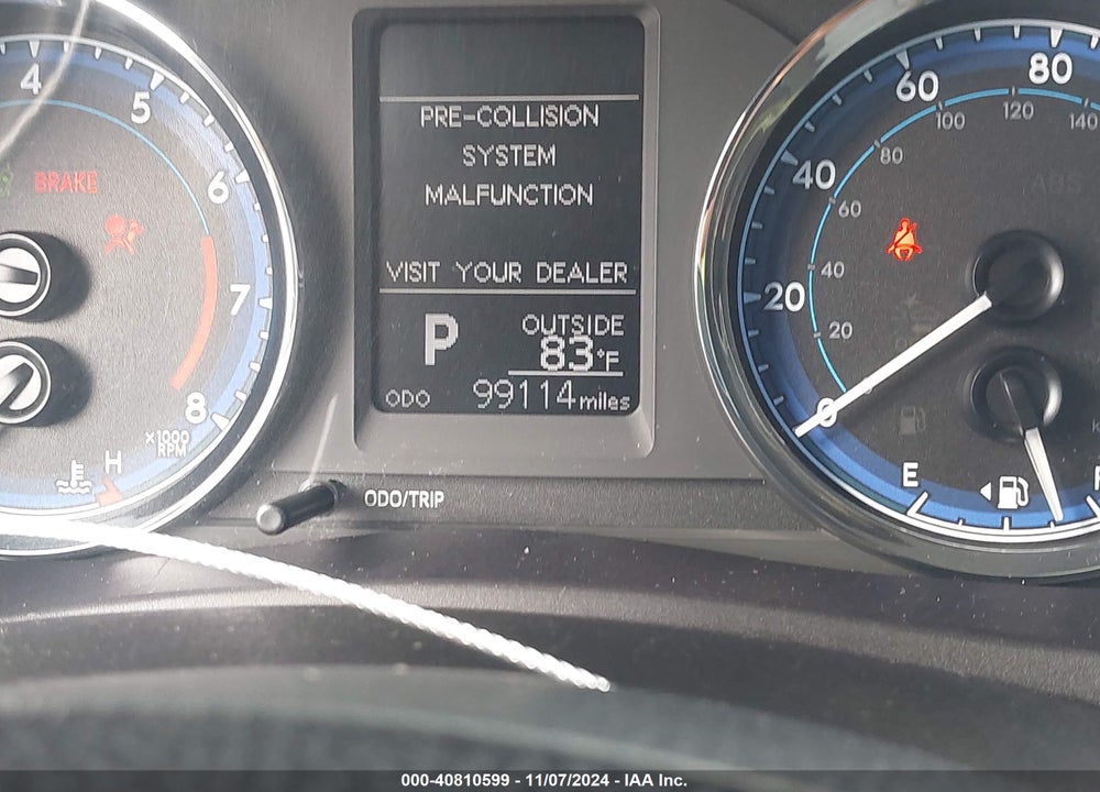 2018 TOYOTA COROLLA LE VIN: 5YFBURHE0JP819115