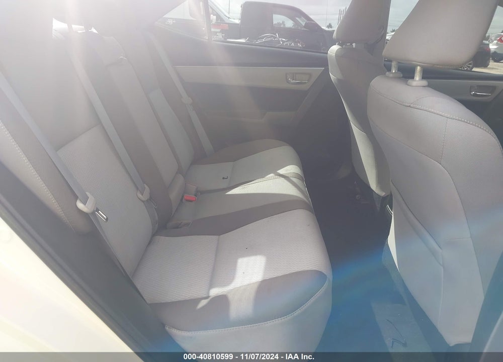 2018 TOYOTA COROLLA LE VIN: 5YFBURHE0JP819115