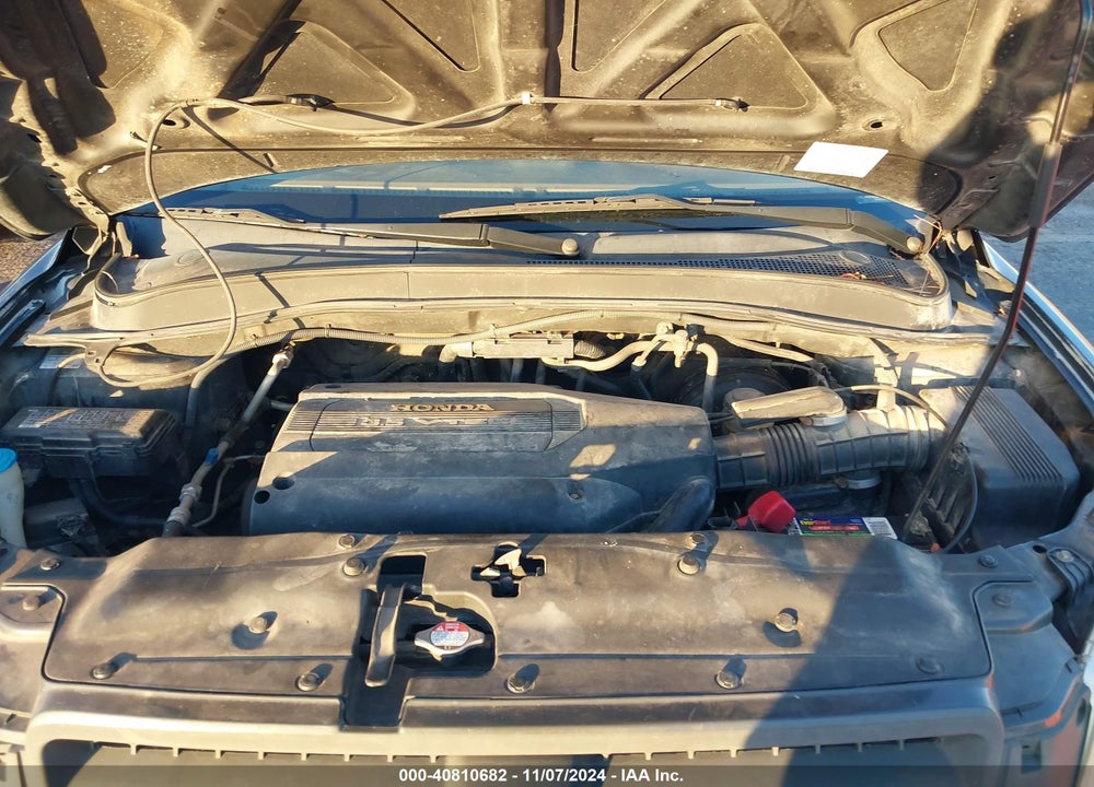 2004 HONDA PILOT EX VIN: 2HKYF18494H504425