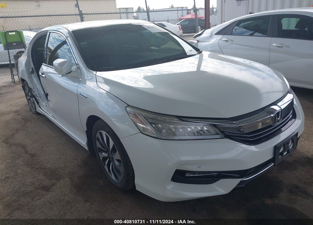 2017 HONDA ACCORD HYBRID TOURING VIN: JHMCR6F76HC016920