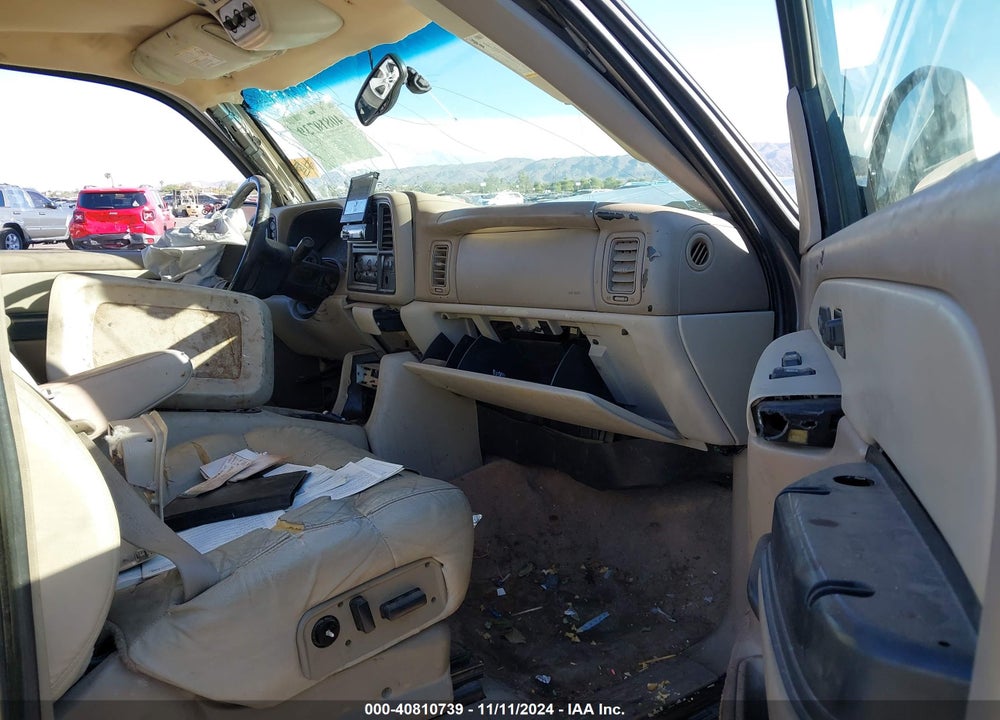 2002 CHEVROLET SUBURBAN 1500 LT VIN: 1GNFK16Z22J290035