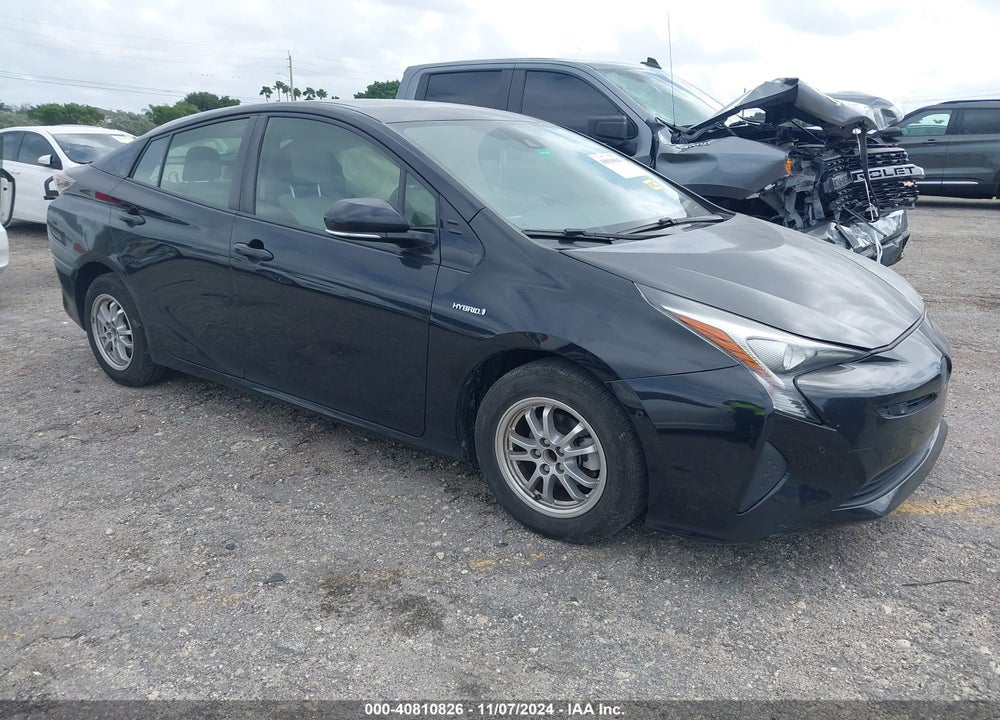 2018 TOYOTA PRIUS TWO VIN: JTDKBRFUXJ3059445