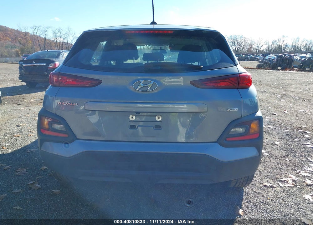2018 HYUNDAI KONA SE VIN: KM8K1CAA5JU152361