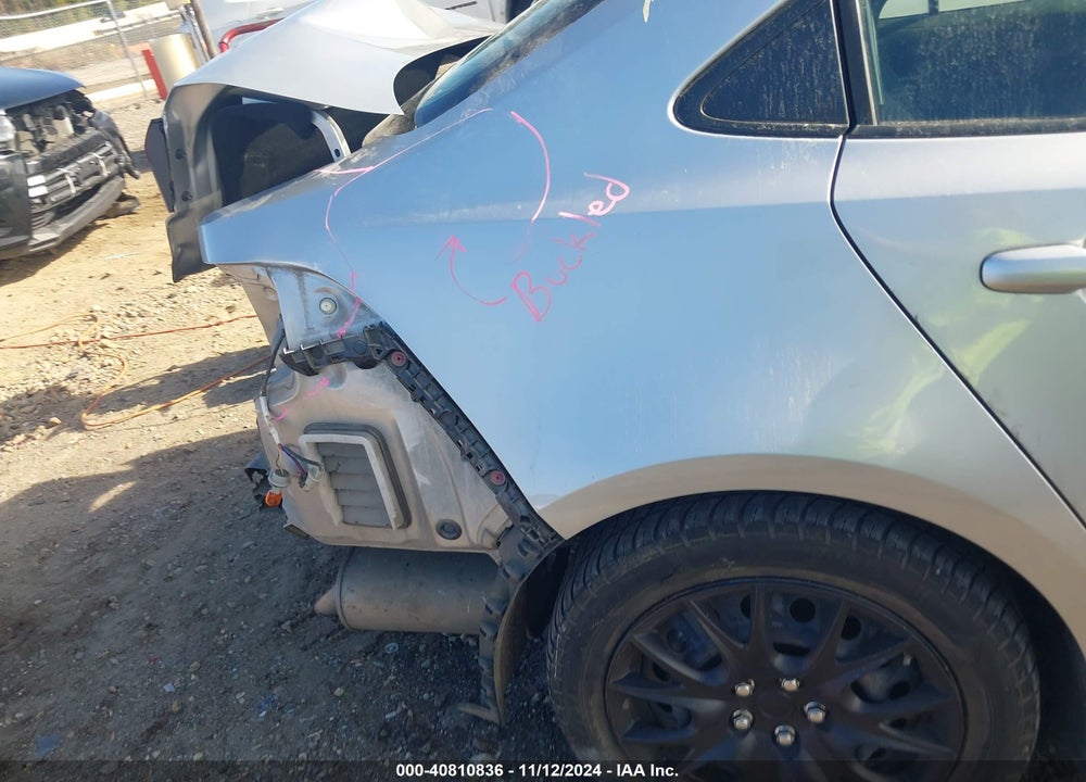 2020 TOYOTA COROLLA LE VIN: JTDEPRAE5LJ088753