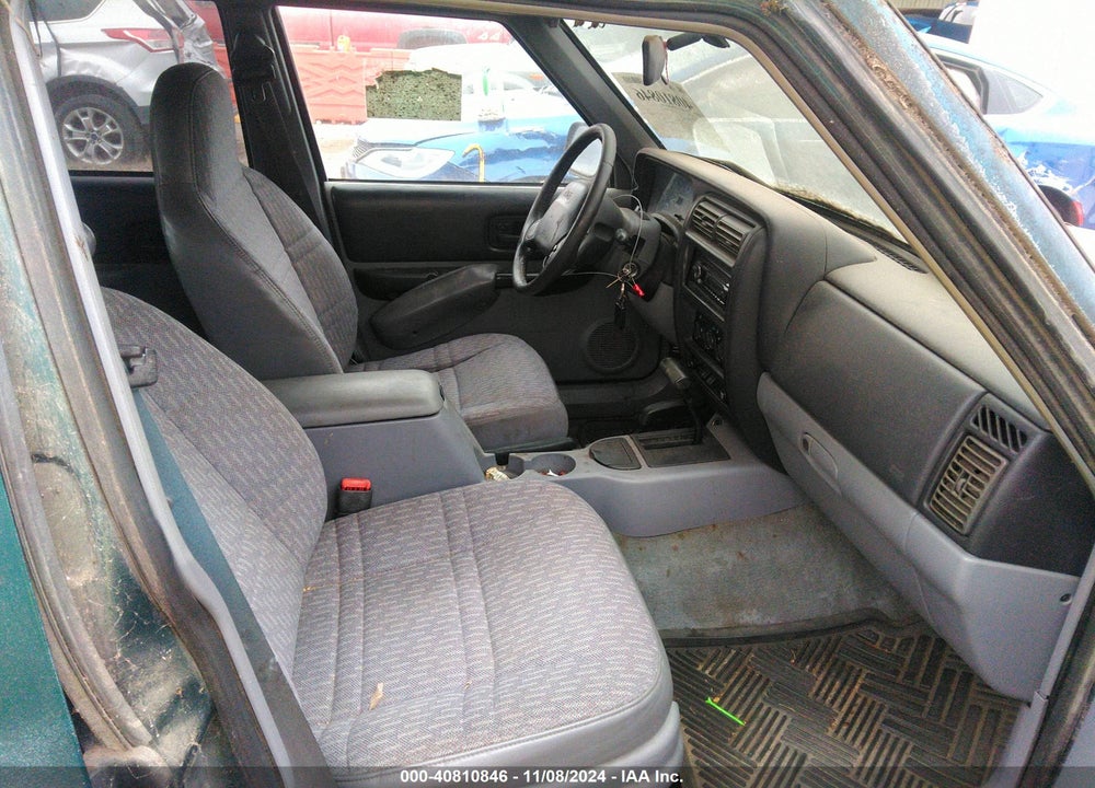 1997 JEEP CHEROKEE VIN: 1J4FJ68S8VL500942