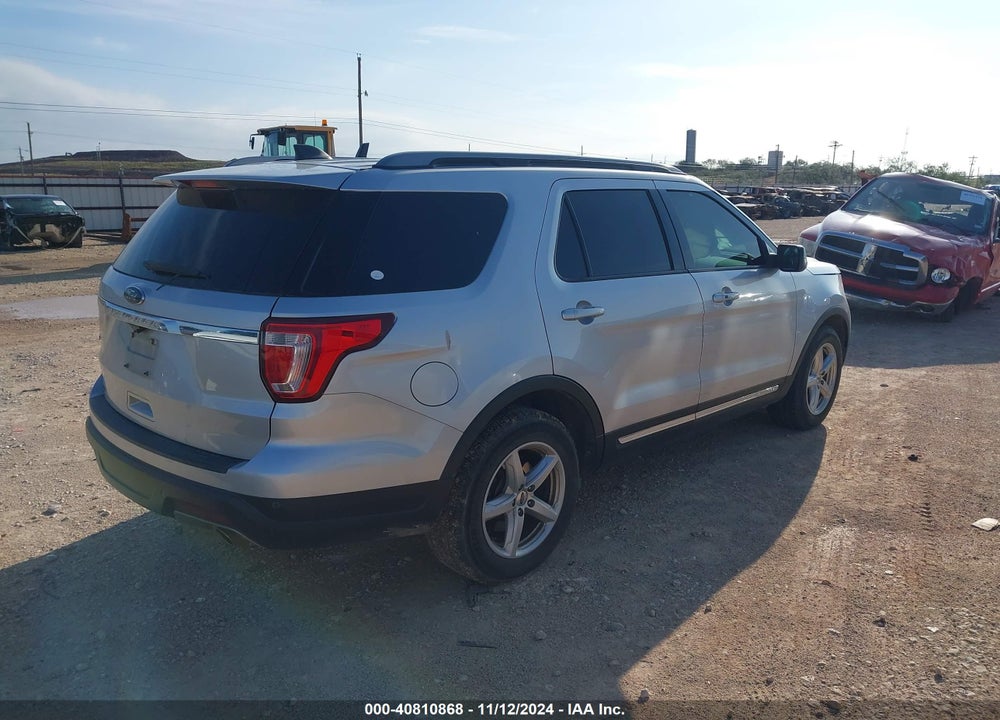 2018 FORD EXPLORER XLT VIN: 1FM5K7D86JGA41682