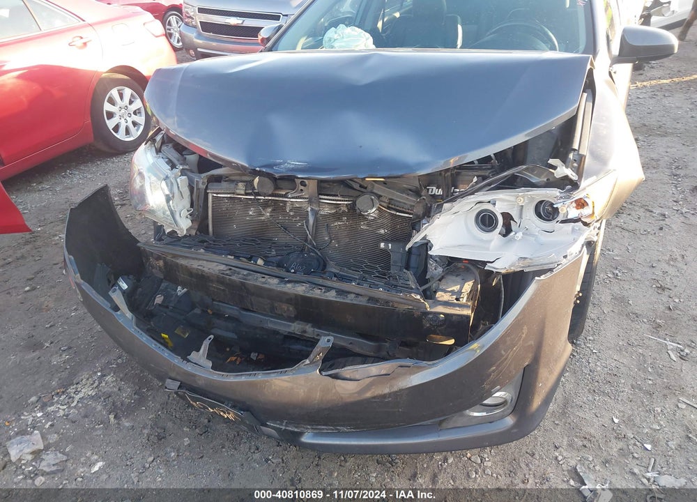 2012 TOYOTA CAMRY SE VIN: 4T1BF1FK8CU138142