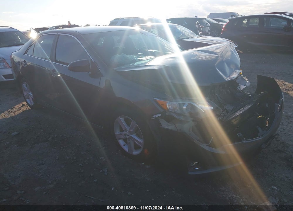 2012 TOYOTA CAMRY SE VIN: 4T1BF1FK8CU138142