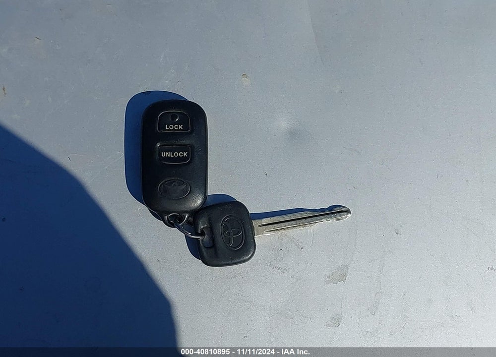 2004 TOYOTA COROLLA S VIN: 1NXBR32E04Z307669