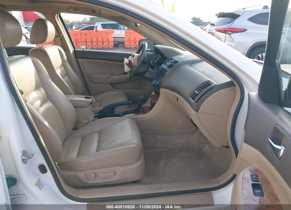 2004 HONDA ACCORD 3.0 EX VIN: 1HGCM66504A018507