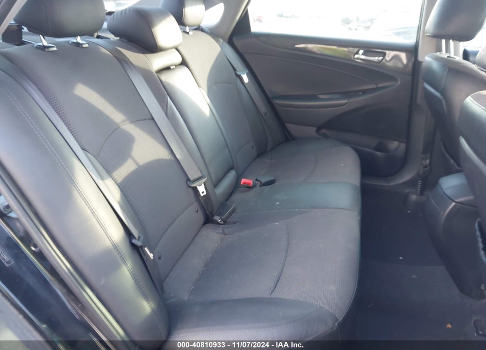 2014 HYUNDAI SONATA SE 2.0T VIN: 5NPEC4AB1EH939849