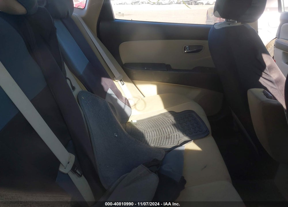 2010 HYUNDAI ELANTRA GLS VIN: KMHDU4AD1AU026448