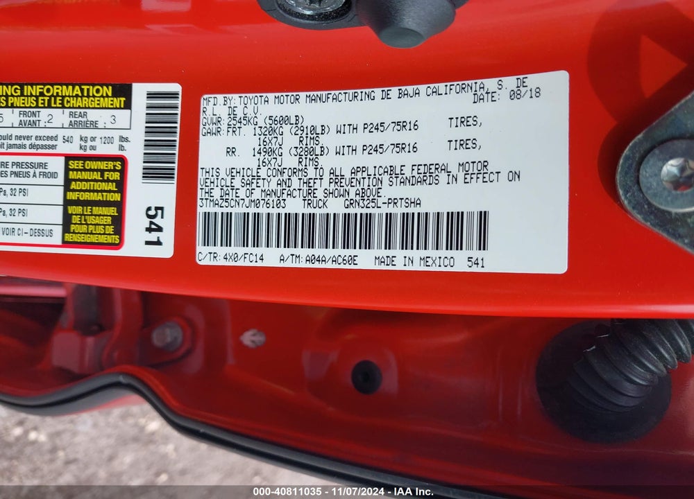 2018 TOYOTA TACOMA SR5 V6 VIN: 3TMAZ5CN7JM076103