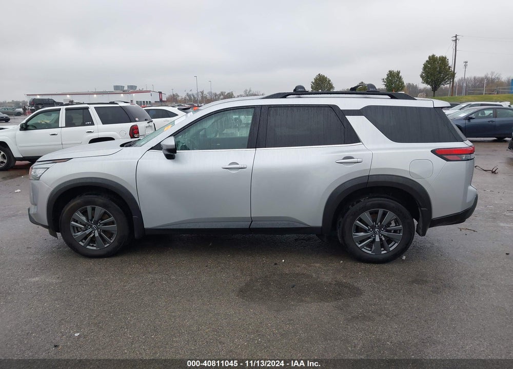 2022 NISSAN PATHFINDER SV 2WD VIN: 5N1DR3BA5NC237275