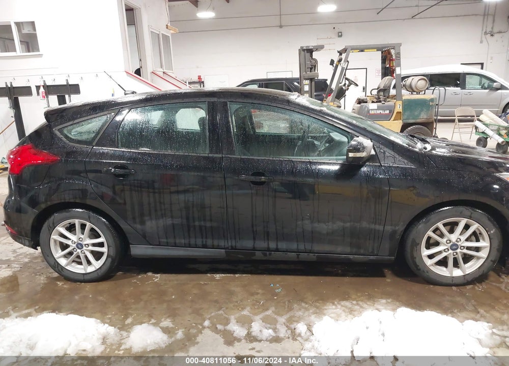 2017 FORD FOCUS SE VIN: 1FADP3K29HL293569