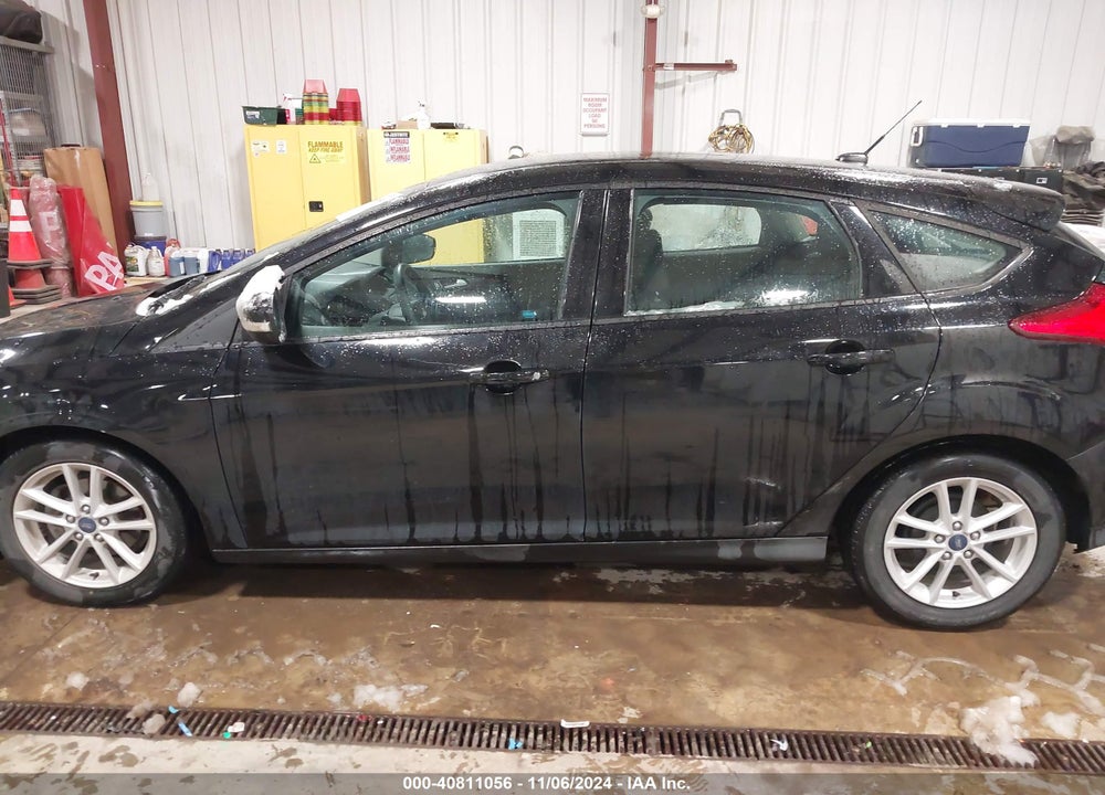 2017 FORD FOCUS SE VIN: 1FADP3K29HL293569