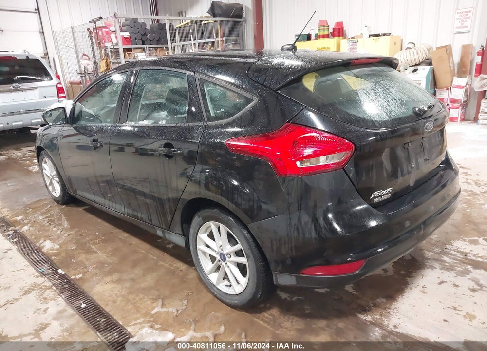 2017 FORD FOCUS SE VIN: 1FADP3K29HL293569