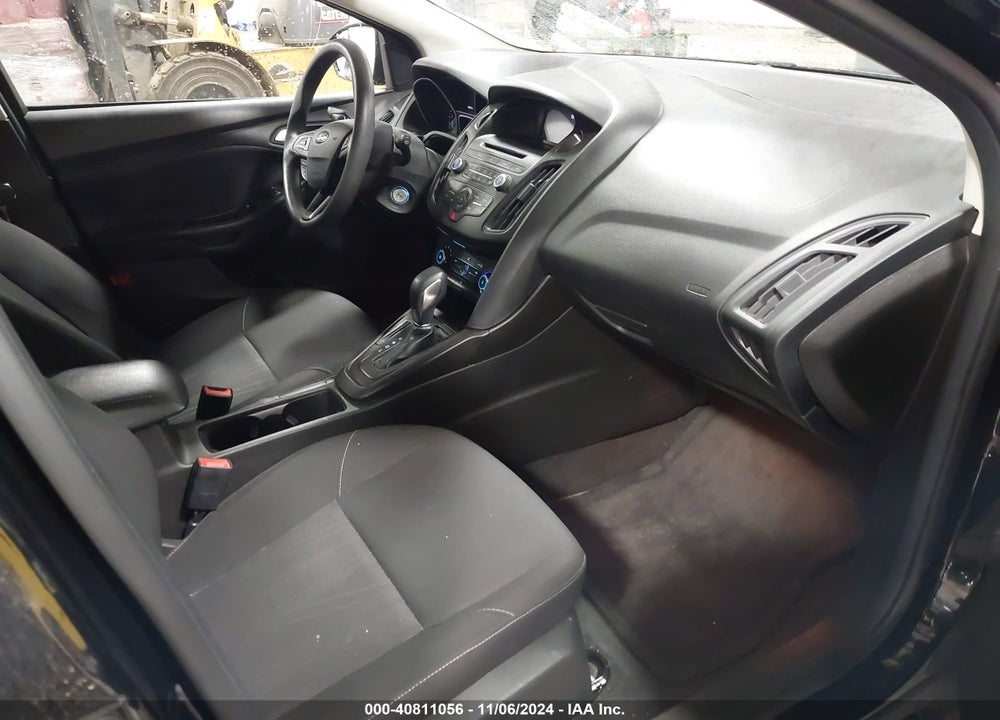 2017 FORD FOCUS SE VIN: 1FADP3K29HL293569