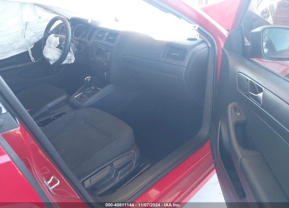 2015 VOLKSWAGEN JETTA 2.0L S VIN: 3VW2K7AJXFM246026