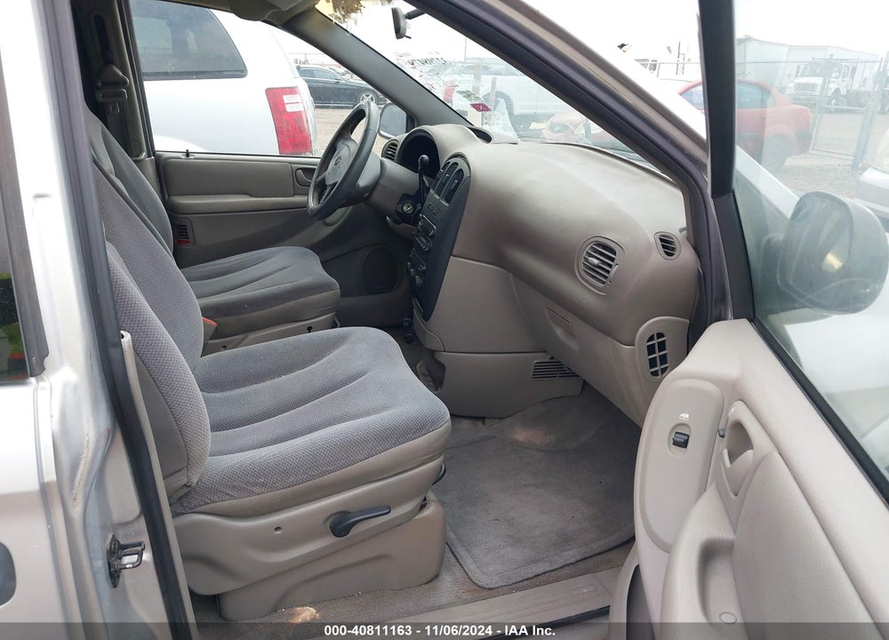 2001 DODGE CARAVAN SE VIN: 1B4GP25381B188729